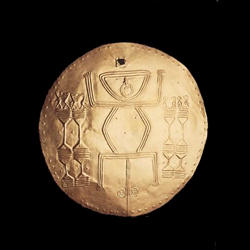 Archivo:Quimbaya-pectoral-oro-900-d.C-1600-d.C-montenegro-quindio.jpeg