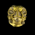 Oro y platino 500 a.C. - 300 d.C. Segunvita, Tumaco, Nariño 1,3 x 1,2 cm.