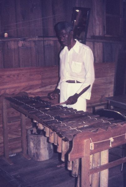 Archivo:Teófilo Roberto Potes.jpg